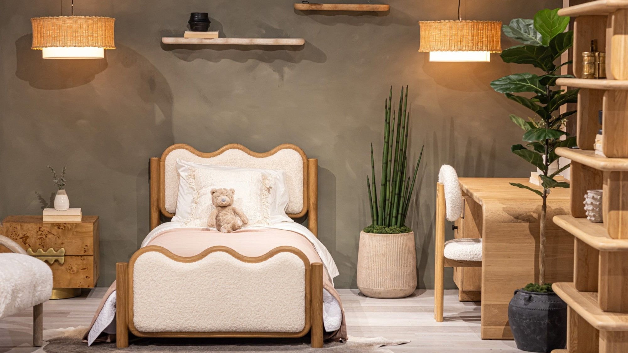 Fiddle Leaf Fig, Rubber, and Stella Bush