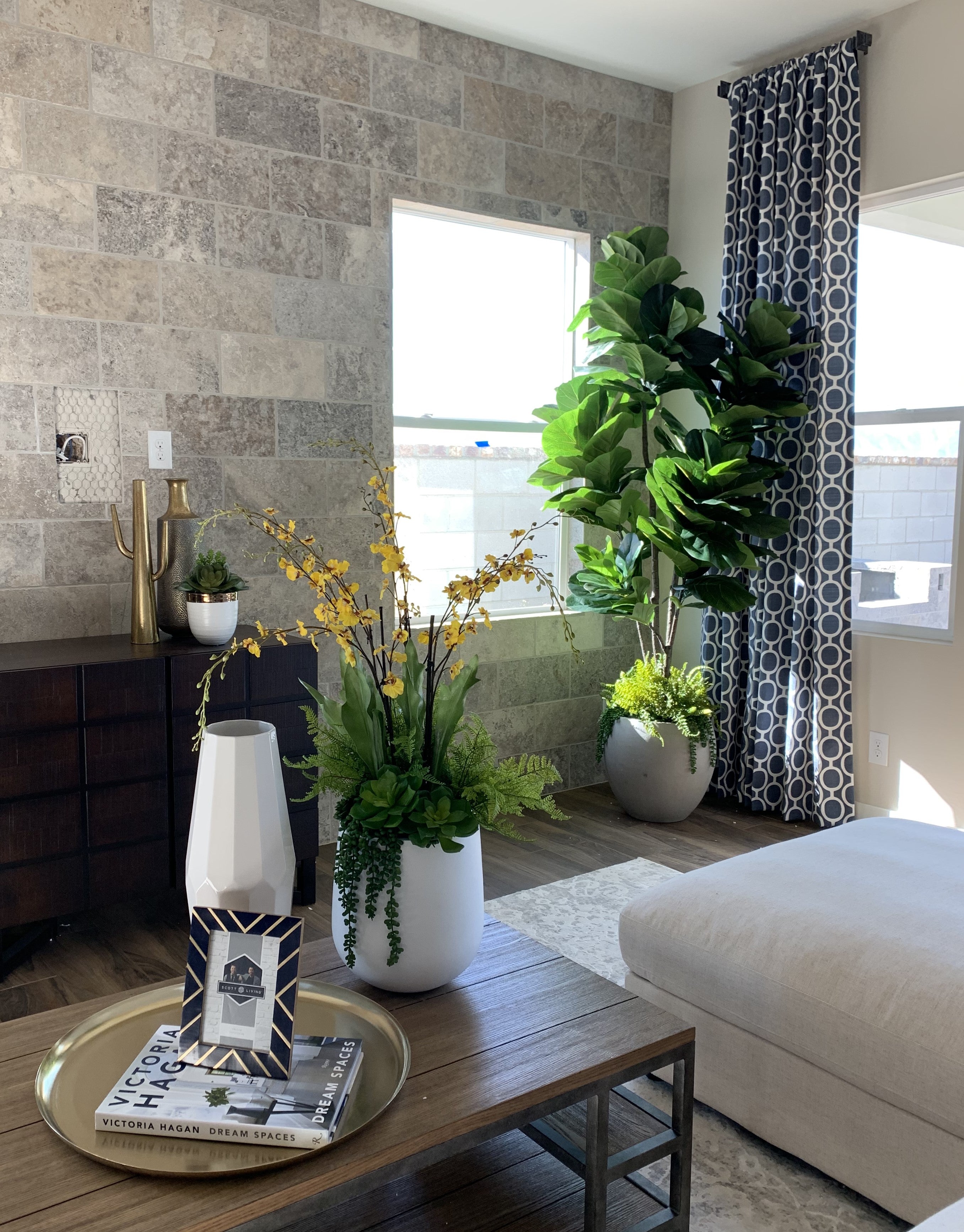 7.5' Fiddle Leaf Fig Tree FP1074