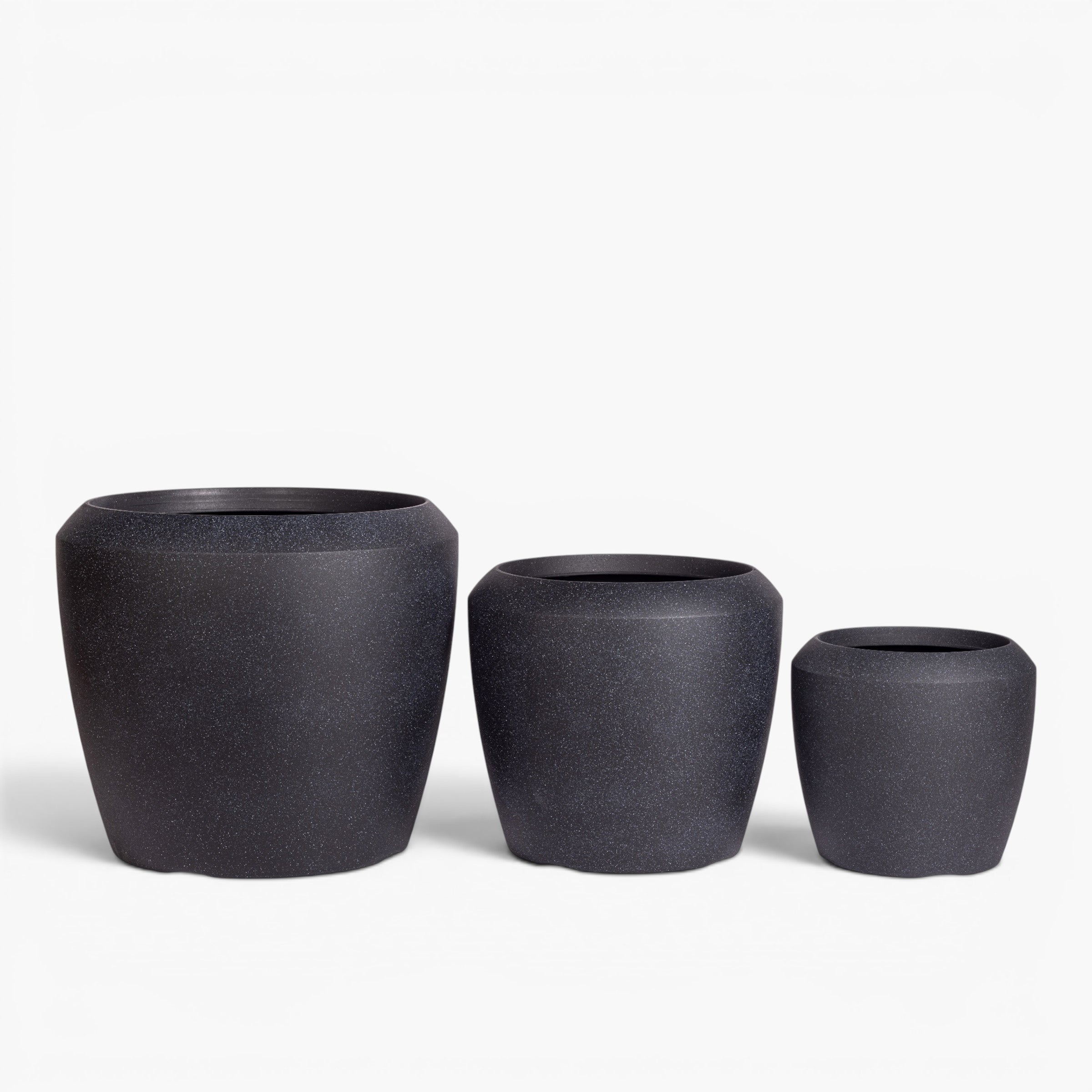 Brynn Planter Black CN1460WH | CN1461BK