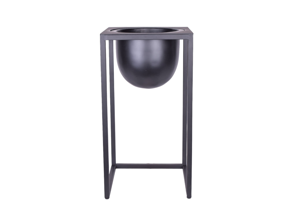Well Planter Collection- Black     CN1258