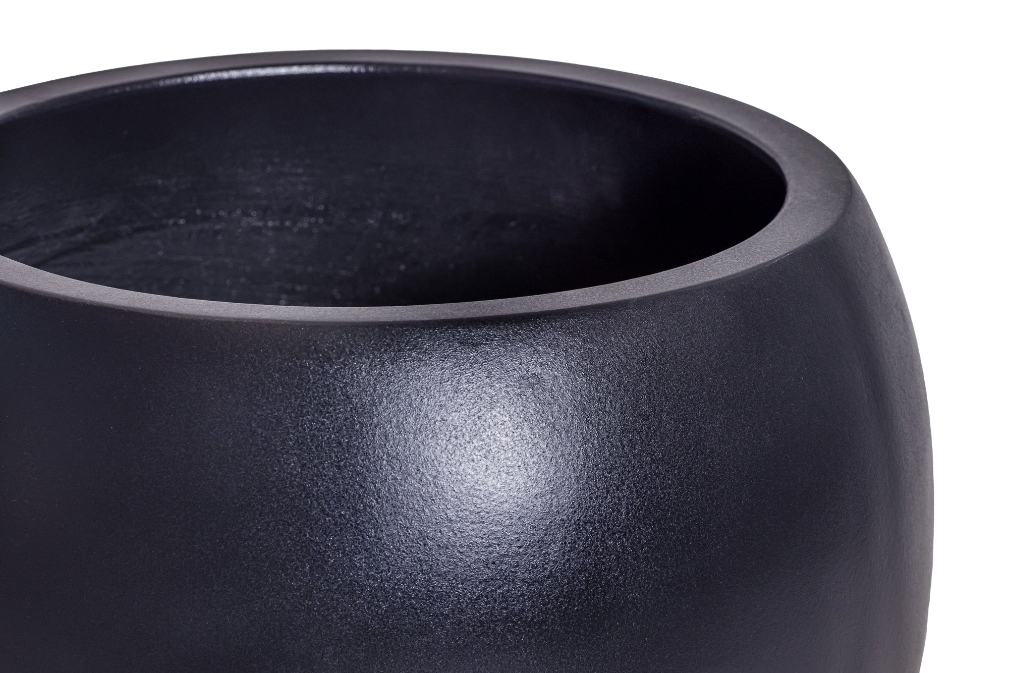 Mack Collection Concrete Round Planter - Black    CN1340