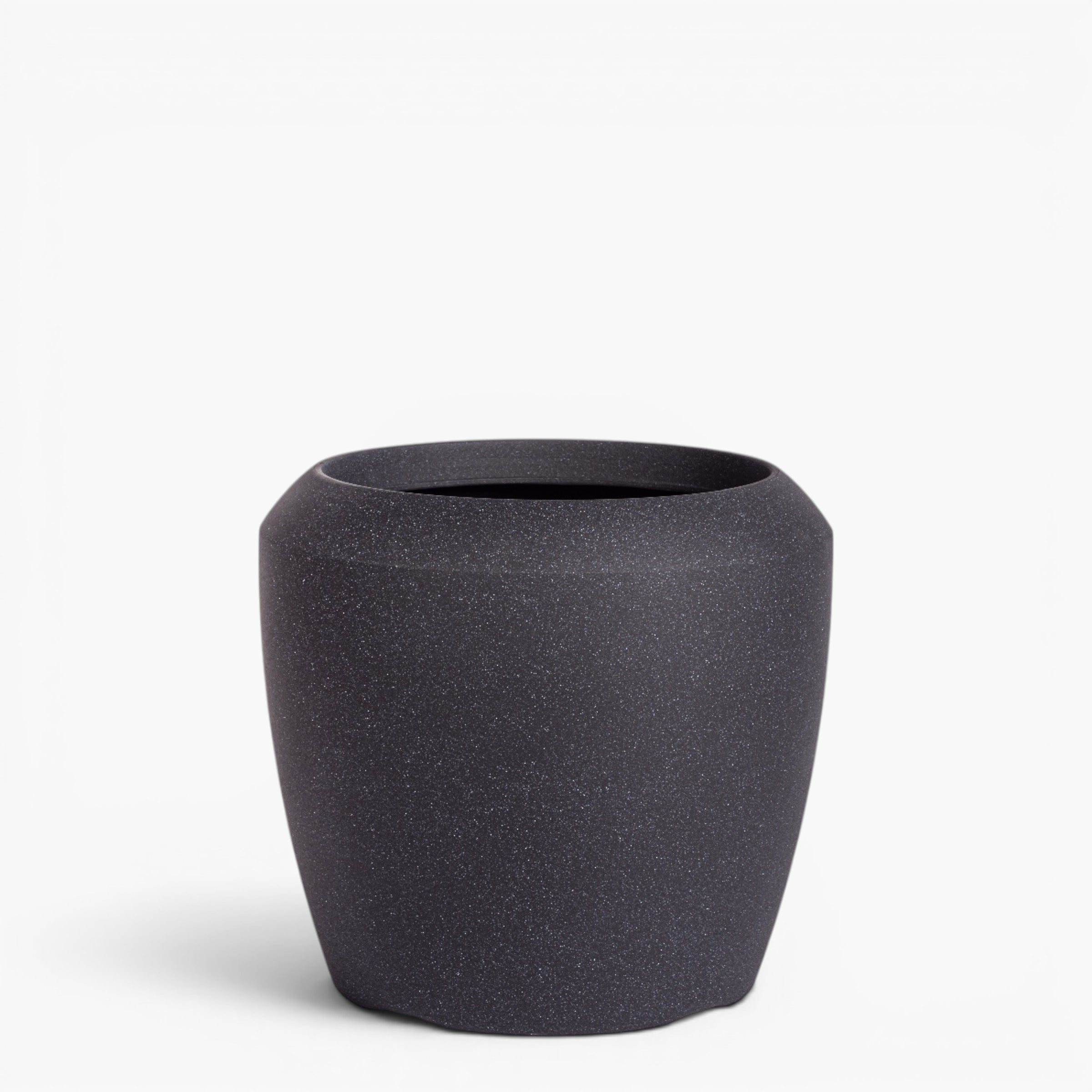 Brynn Planter Black  CN1460WH | CN1461BK