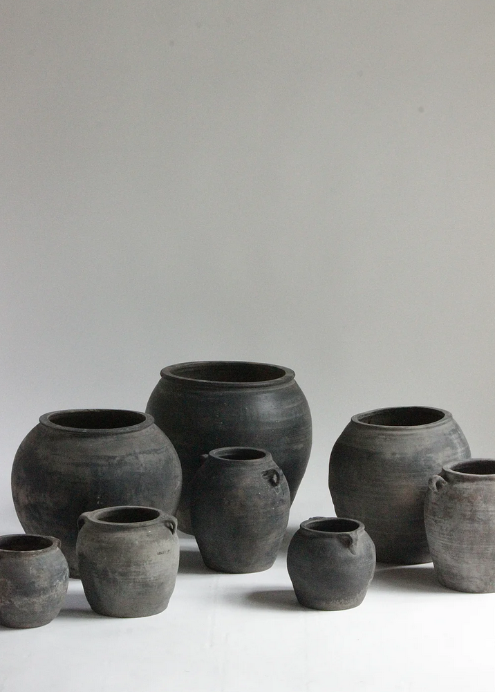 Vintage Black Grey Clay Pot-4 Handles    CN1153