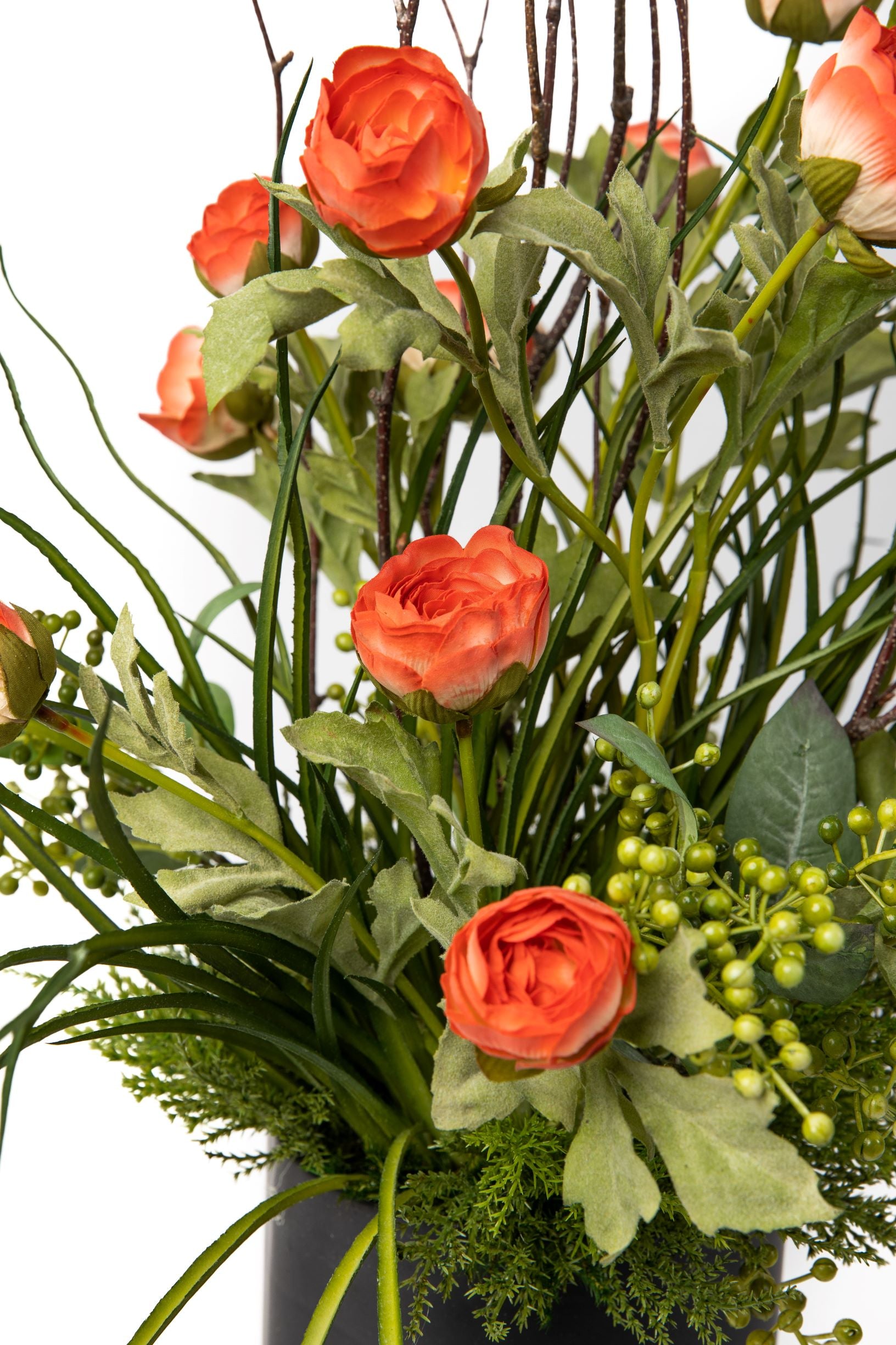 De Vil Pedastal Set with Coral Ranuncula Arrangement    AR1327